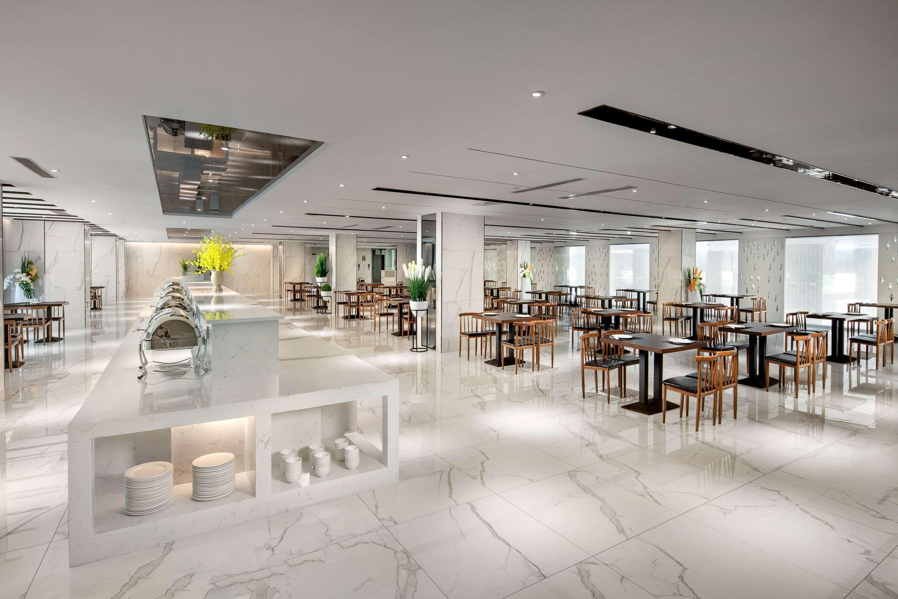 Ramada By Wyndham Mengzi Suites Экстерьер фото